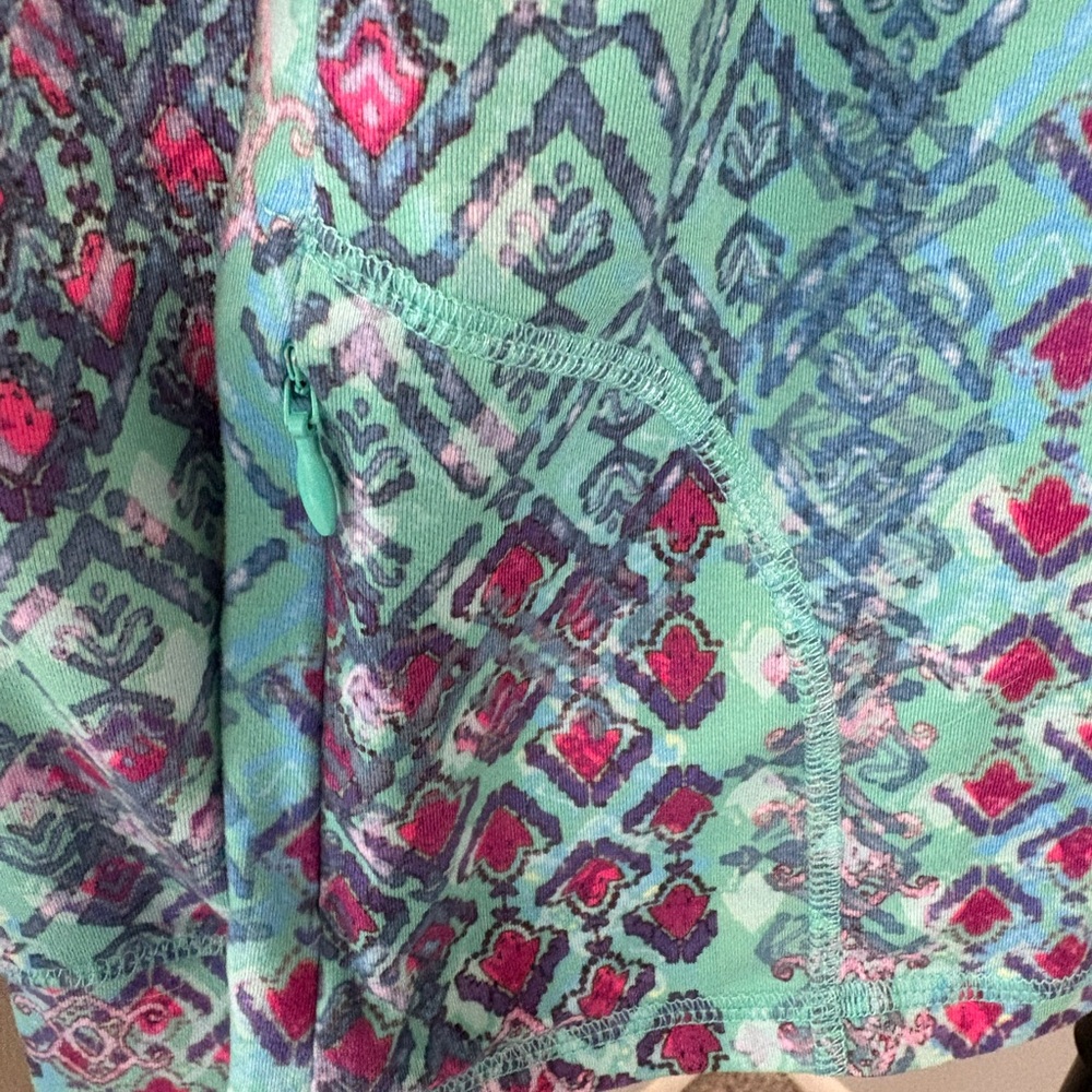 Title Nine Grace Long Sleeve Performance Top - Geo Diamond Print - Size L - Picture 6 of 9